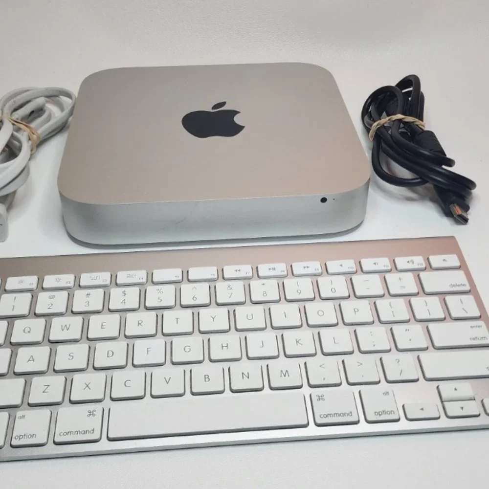 Escritorio Apple Mac Mini 2014 | 2.6 i5 de dos núcleos 8GB 128GB SSD/